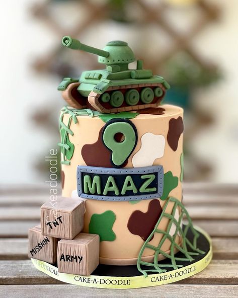 Army Themed Birthday Cake, Tank Cakes For Boys, Camo Cakes For Boys, Military Cake Ideas, Military Birthday Cake, Camo Cakes, Army Birthday Cakes, Army Cake, Army Birthday Parties