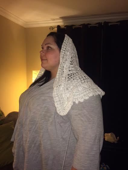 Crochet Mantilla Veil Pattern, Crochet Chapel Veil Pattern Free, Crochet Veil Pattern Free, Crocheting Lace, Crochet Veil, Chapel Veils, Crocheted Clothes, Crochet Capelet, Catholic Crafts