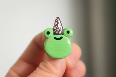 Cute Clay Pins, Clay Wizard, Frog Wizard, Wizard Frog, Cute Wizard, Frog Pin, Clay Pins, Clay Ring, Frog Pins