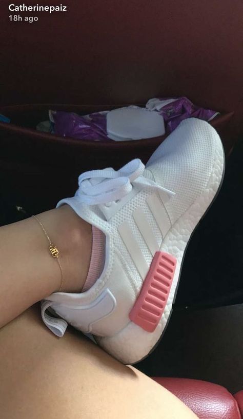 Fashion Blogging, Gym Crush, Trendy Shoes Sneakers, Adidas Shoes Women, Gym Fits, Gym Outfits, Girly Shoes, Workout Session, Gym Shoes