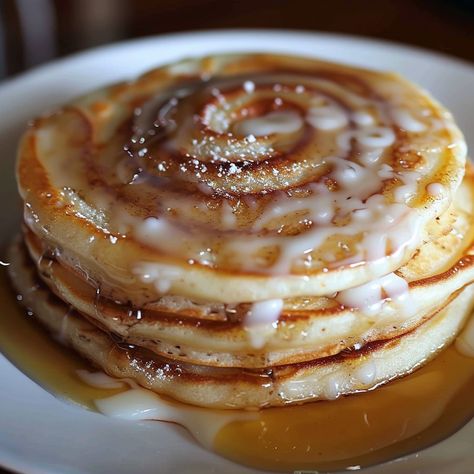 CINNAMON ROLL PANCAKES Marry Me Pancakes, Marriage Level Pancakes, Cinnamon Sugar Pancakes, Cinnamon Swirl Pancakes, Cinnamon Roll Pancakes Recipe, Italian Dinners, Breakfast Cakes, Vegan Pancake Recipes, Cinnamon Roll Waffles