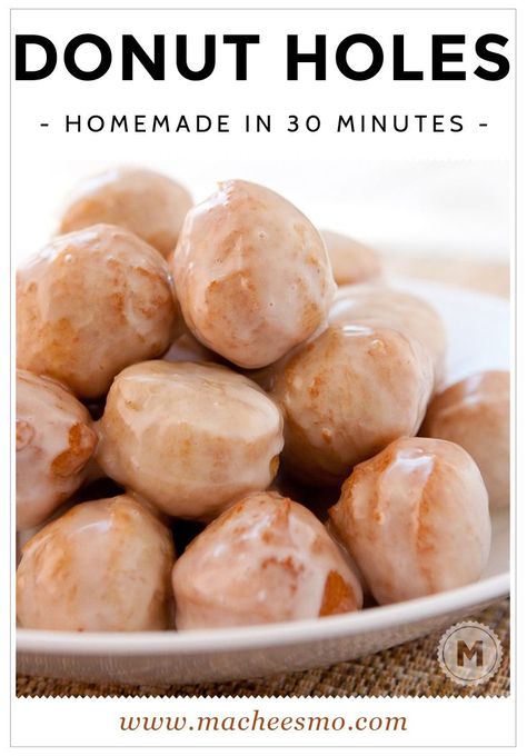 30 Minute Donut Holes: No joke. These take 30 minutes to make (if you're slow) and are as easy to make as a pancake mix. Don't forget the maple glaze! Donut Holes Recipe, Donut Hole Recipe, Donuts Recipes, Holiday Morning, Glazed Donut, Brownie Desserts, Donut Holes, Homemade Donuts, Recipe 30