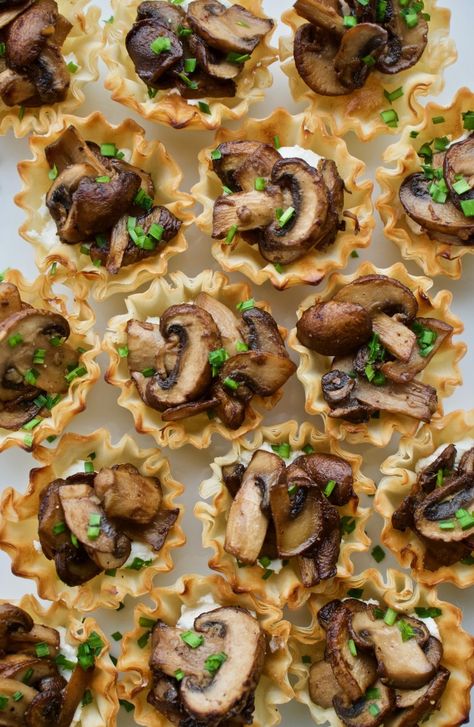 Mushroom and Goat Cheese Phyllo Bites | Yummy Noises Goat Cheese Phyllo, Phyllo Bites, Bite Size Appetizers Easy, Tomato Tart Recipe, Bruschetta Appetizer, Phyllo Dough Recipes, Mushroom Tart, Mushroom Appetizers, Phyllo Cups