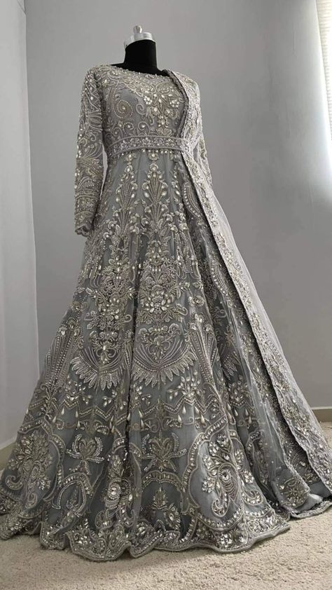 Gown For Wedding Pakistani, Pakistani Wedding Maxi Dress, Kali Gown Design, Eid Wedding Gown With Cutdana, Engagement Gown Pakistani, Bridal Walima Maxi Dress Pakistani, Walima Dress, Beautiful Bridal Dresses, Desi Wedding Dresses