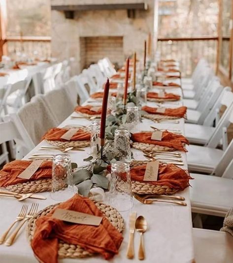 Burnt Orange Weddings Decorations, Fall Wedding Tablescapes, Orange Wedding Decorations, Fall Wedding Table Decor, Orange Wedding Themes, Winter Wedding Color Palette, Burnt Orange Wedding, Rusting Wedding, Fall Wedding Tables