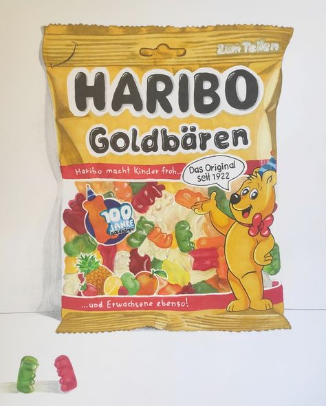 Haribo Drawing, Gummy Bear Drawing, Bears Drawing, Candy Drawing, Gummi Bears, Bear Drawing, Black And White Sketches, Wow Art, Gummy Bear