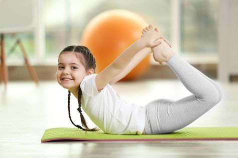 Kids Yoga Poses, Kids Series, Easy Yoga Poses, Childhood Obesity, Yoga Posen, Yoga Help, Kids Diet, Easy Yoga, Yoga For Kids