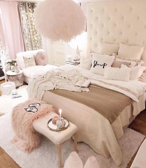 Fancy Bedroom Ideas, Fancy Bedroom, Aesthetic Paris, Dekorasi Kamar Tidur, Girl Bedroom Designs, Teen Bedroom Decor, Girl Bedroom Decor, Teen Room