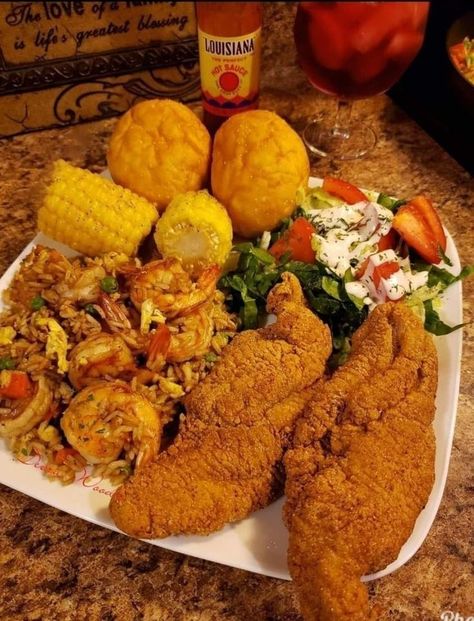 Cajun Corn On The Cob, Cajun Shrimp Scampi, Fried Catfish Recipe, Fried Rice Chicken, Fried Catfish Recipes, Southern Fried Catfish, Catfish Recipes, Fried Catfish, Soul Food Dinner