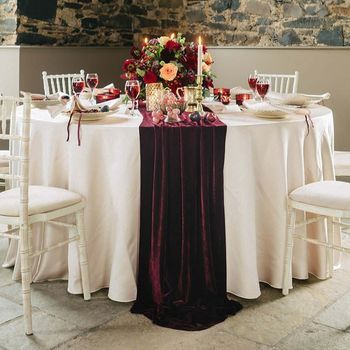 Burgundy Table Runner, Velvet Table Runner, Round Wedding Tables, Velvet Table, Table Runners Wedding, Wedding Table Decorations, Burgundy Wedding, Linen Table Runner, Wedding Reception Decorations