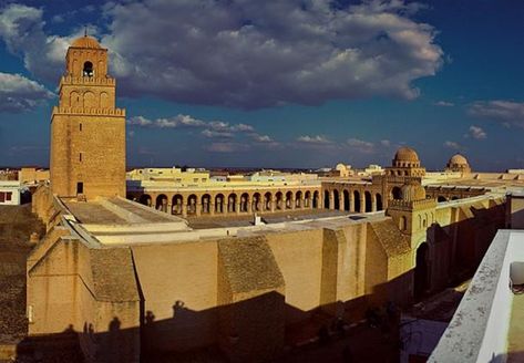 Beni Hammad Fort: Ruins Attest the Dreams of a Medieval Algerian Islamic Dynasty | Ancient Origins Carthage, Islamic World, Place Of Worship, Islamic Architecture, North Africa, Tunisia, Unesco World Heritage, World Heritage, Art And Architecture