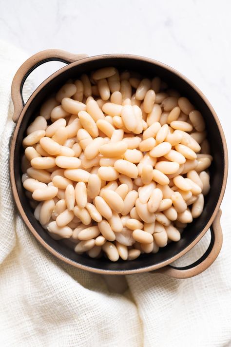 How to Cook Dried Beans How To Use Dried Beans, Black Beans Instant Pot, Instant Pot Chickpeas, Beans Instant Pot, Instant Pot Black Beans, Cook Dried Beans, Cooking Beans, Cooking Dried Beans, Dry Beans