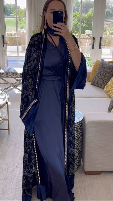 Moroccan Kimono, Moroccan Caftan Simple, Robe Kim+ono, Velvet Caftan Moroccan, Moroccan Djellaba For Women, Koftan Ramdan, Moroccan Bride, Midi Outfits, Abaya Outfit