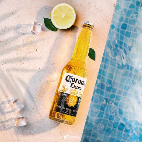 Beach Beer Photography, Vintage Beer Ads, Beer Photoshoot Ideas, Beer Bottle Photography, Beer Product Photography, Beer Photoshoot, Beer Shots, Lemon Beer, Beer Commercial