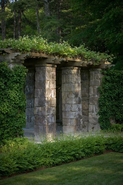 Italian Pergola Ideas, Italian Villa Landscaping, Classical Garden Design, Italian Landscaping, Italian Garden Design, Italian Garden Ideas, Italian Garden Landscaping, Sage Design, Roman Garden