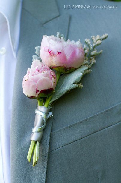 Peony boutonniere Peony Boutonniere, Boutonniere Ideas, Pink Peonies Wedding, Pink Peonies Bouquet, Wedding Flowers Peonies, Peony Wedding, Prom Flowers, Peonies Bouquet, Corsage Wedding