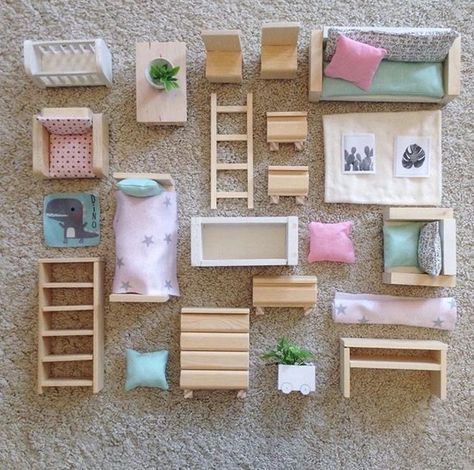 Sylvanian Families Diy Furniture, Lps Diy Furniture, Sylvanian Families House Diy, Miniature Rooms Diy, Diy Craft Hacks, Craft Stick Projects, Craft Hacks, Origami Projects, Diy Barbie House