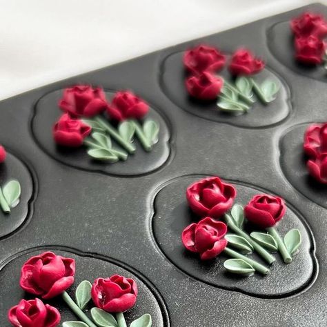 Lizbeth 🌸| POLYMER CLAY EARRINGS on Instagram: "Roses on black! 🥰🌹 • Launching Sunday, January 14 @ 6PM PST! 🤍 • • • #valentines #valentineearrings #handmadeearrings #giftsforher #earringsforsale #floralearrings #pinkearrings #handmadeearringsforsale #shopsmallbiz #galentinesday" Rose Polymer Clay Earrings, Valentines Clay Ideas, Polymer Clay Valentines Day, Clay Roses, Clay Jewelry Making, Nails Girly, Clay Flower Jewelry, Valentine Earrings, Clay Embroidery