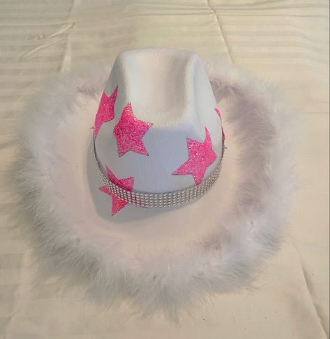 Diy Cowgirl Hat Ideas Pink, Wallyball, Cowgirl Costume Kids, Cowgirl Costume Diy, Halloween Costumes Cowgirl, Cowgirl Costume Halloween, Space Cowgirl Costume, Cowgirl Halloween Costumes, Cowgirl Halloween Costume