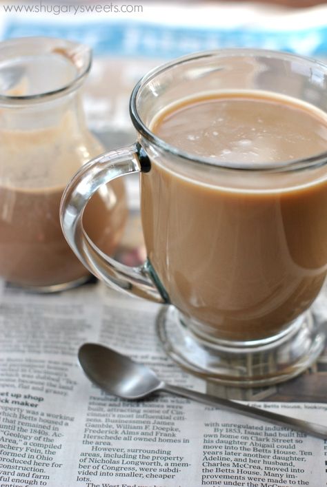 Irish Cream Coffee Creamer: an easy homemade version. Chocolate, almond, espresso! Vanilla Creamer Recipe, Irish Cream Coffee Creamer, Mocha Coffee Creamer Recipe, Homemade Irish Cream, Irish Cream Coffee, French Vanilla Creamer, Vanilla Coffee Creamer, Homemade Coffee Creamer, Coffee Creamer Recipe