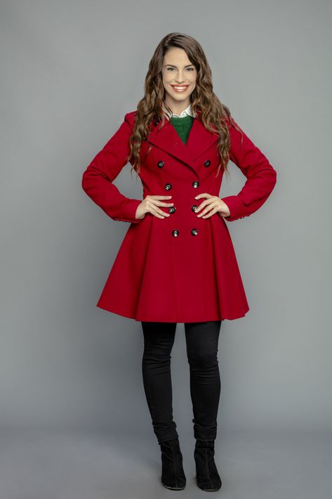 Find out more about the cast of the Hallmark Channel original movie "Christmas at Pemberley Manor”," starring Jessica Lowndes and Michael Rady. Hallmark Winter Outfits, Hallmark Christmas Outfits, Hallmark Movie Outfits, Michael Rady, Cowgirl Closet, Movie Outfit, Elizabeth Bennett, Movie Christmas, Jessica Lowndes