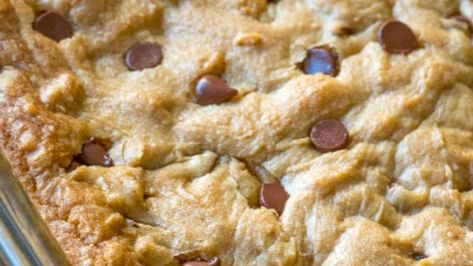 Pan Chewies, Quick Chocolate Chip Cookies, Grandma's Recipes, Chocolate Chip Cookie Cake, Cookie Brownie Bars, Chocolate Chip Cookie Bars, Family Movie, Family Movie Night, Chocolate Chip Cookie