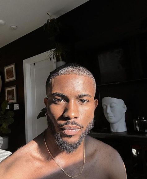 Men Face Aesthetic, Dark Skin Men Aesthetic, Fine Black Males, Attractive Black Men, Couples Money, Men Fade Haircut Short, Black Men Beards, Black Men Haircuts, Dark Skin Men