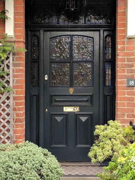 Ornate Front Door, Victorian Doors Front Entrance, Gothic Front Door, Front Door Traditional, Victorian Entrance, Doorway Entrance, Victorian Front Door, Front Yards Diy, Terrace House Exterior