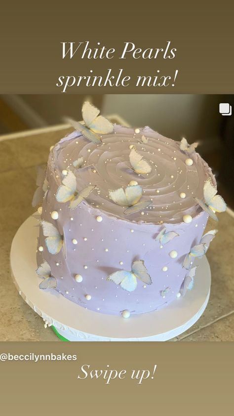 @simplysucre -- #LavenderButterflyCake #ButterflyCake #CakeDecorating #ElegantCakes #DessertArt #BakingInspiration #CakeDesign #HomemadeCake #ButterflyMagic #CakeArtistry #CreativeCakeIdeas #ButterflyCakeInspo #ElegantDesserts #LavenderCakeDesign #ButterflyTheme #CakeDecorations #LavenderCake #ButterflyFlavors #ElegantCelebrations #ButterflyGarden Lavender Butterfly Cake, White Butterfly Cake, Cake With Pearls, Cake Butterfly, White Birthday Cake, 17 Birthday Cake, Butterfly Birthday Cakes, Pearl Cake, Lavender Butterfly