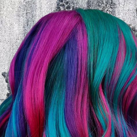 Jewel Tone Hair Color, Hair Color For Brown Hair, Jewel Tone Hair, Unicorn Nail Art, Magenta Hair, Cute Hair Colors, Teal Hair, Hair Jewels, Jewel Tone Colors