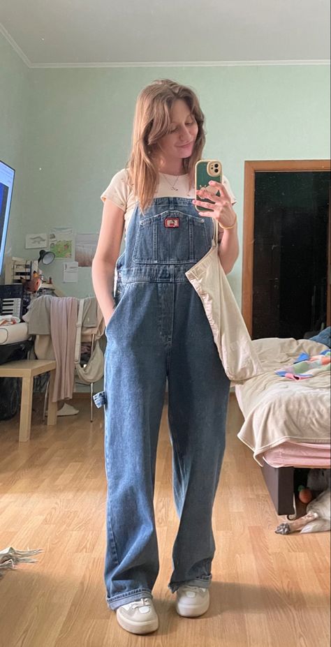 Overalls Aesthetic, Dungarees Outfit, Dungaree Outfit, University Outfits, Blue Dungarees, Autumn Blue, Blue Overalls, University Outfit, Fit Check