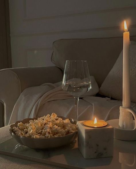 Cozy Candles, Candle Aesthetic, Night Time Routine, Evening Routine, Cozy Aesthetic, Dream Apartment, Autumn Cozy, Night Routine, Autumn Aesthetic