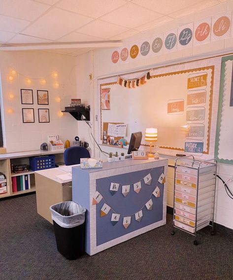 Create a Personalized and Stylish Teacher Desk Area - 7 Stunning Ideas - Shayna Vohs Middle School Teacher Desk Setup, Teacher Desk Contact Paper, Small Teacher Desk, Teacher Desks Ideas, Teacher Corner Desk Classroom Setup, Behind Teacher Desk Decor, Preschool Teacher Desk, Teachers Desk, Desk Arrangement Ideas Elementary