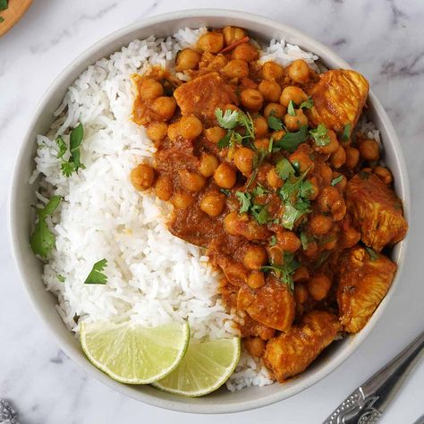 Wonderbag Recipes, Chicken And Chickpea Curry, Curry Dinner, Butter Chicken Curry, Chickpea Curry Recipe, Chicken Chickpea, Curry Recipes Indian, Chickpea Stew, Butter Chicken Recipe