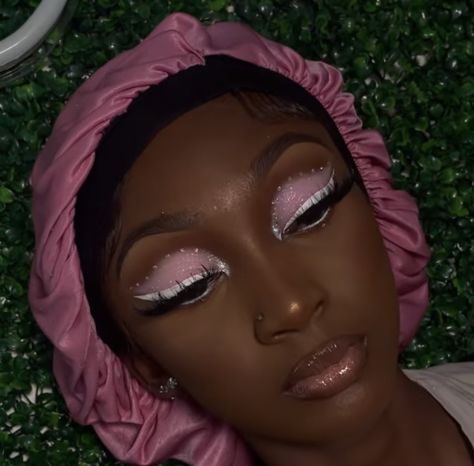 Pink And White Eyeshadow Looks, Fushia Makeup Looks, Pink Birthday Makeup Looks, Pink And White Makeup Looks, Pink Prom Makeup Looks, Purple And Silver Makeup, 2016 Eyeshadow, Bratz Makeup Look, Pink Prom Makeup