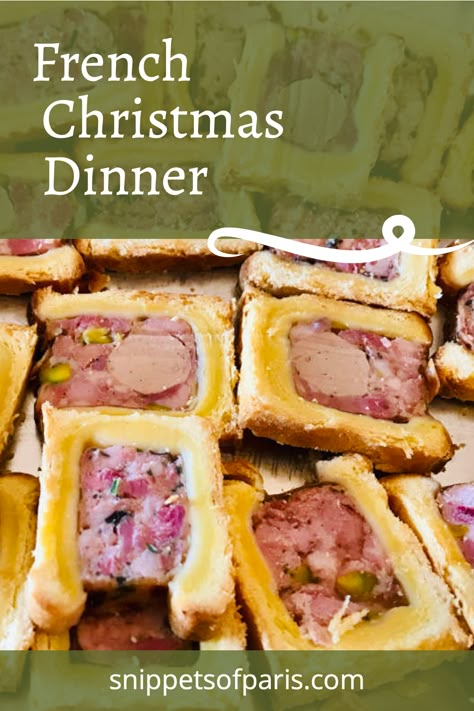 Wondering what's on the menu at a traditional French Christmas dinner? Go behind closed doors and see how French people like to indulge at Noël. Rustic French Recipes, Christmas Dinner Around The World, International Christmas Recipes, French Christmas Dinner, French Customs, French Christmas Food, Florida Thanksgiving, French Christmas Traditions, French Dinner Parties