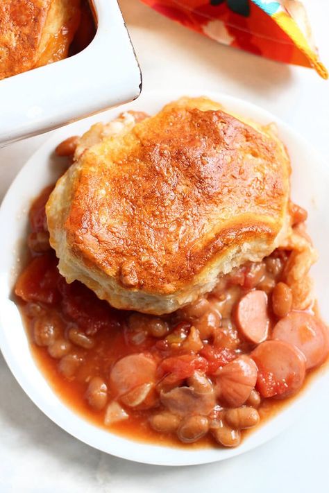 PORK AND BEANS BAKE Recipes Using Pork And Beans, Leftover Baked Beans Ideas, Recipes Using Canned Pork And Beans, Beans And Weiners Recipes, Pork And Beans Recipe, Chili Cornbread Casserole, Vegetarian Baked Beans, Chili Without Beans, Delicious Chili Recipe