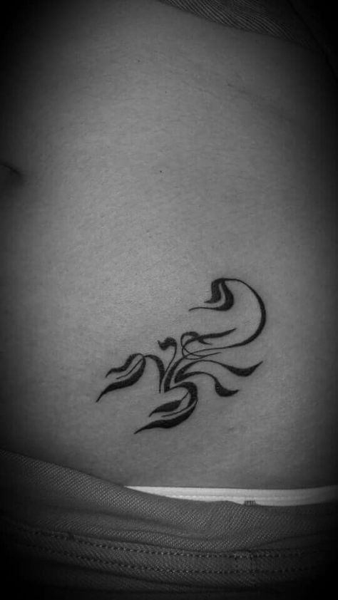 Scorpio Tatoos Ideas, Cute Scorpio Tattoo, Scorpion Sign Tattoo, Simple Scorpion Tattoo, Scorpio Constellation Tattoos, Scorpio Zodiac Tattoos, Scorpio Symbol, Ma Tattoo, Chihiro Y Haku