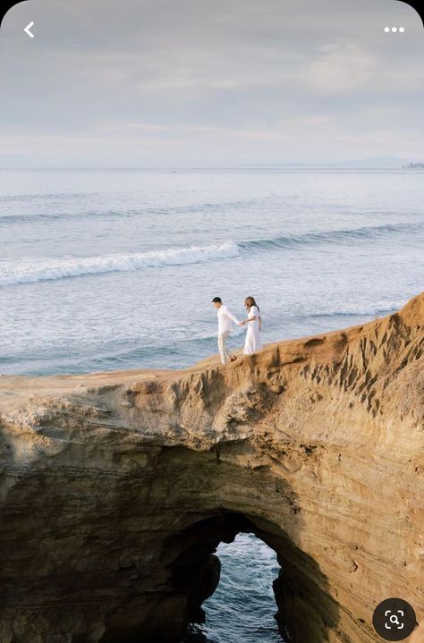 Sunset Cliffs Proposal, Engagement Photo San Diego, Sunset Cliffs San Diego Engagement, California Beach Photoshoot, Socal Engagement Photos, Sunset Cliffs San Diego Elopement, San Diego Beach Photoshoot, Cliff Side Engagement Photos, San Diego Photoshoot Locations