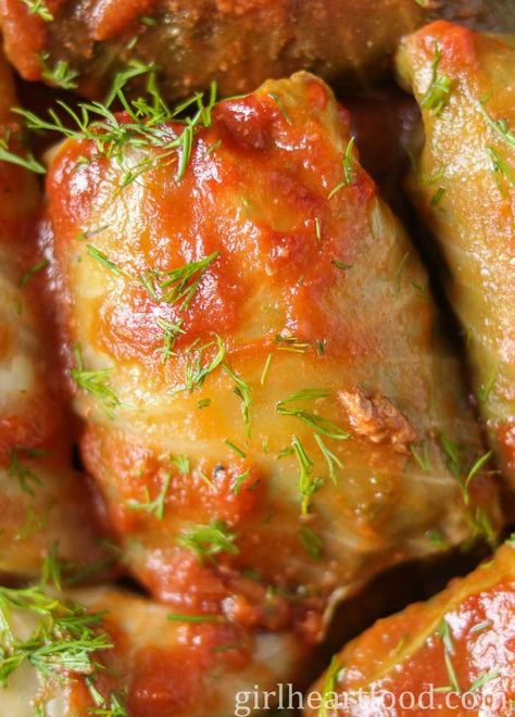 These easy old-fashioned cabbage rolls are so tasty and ultra comforting! Cabbage leaves are stuffed with a seasoned ground beef mixture, topped with tomato sauce and baked. So hearty and delicious! #easycabbagerollrecipe #howtomakecabbagerolls #stuffedcabbagerollsrecipe #bestcabbagerolls #bakedcabbagerolls #easystuffedcabbagerolls #oldfashionecabbagerolls #stuffedcabbageleaves Stuffed Cabbage Rolls In Oven, Best Cabbage Rolls Recipe, Cabbage Roll Recipe, Stuffed Veggies, Slow Cooker Cabbage Rolls, Easy Cabbage Rolls, Easy Stuffed Cabbage, Spaghetti Squash Recipes Easy, Cabbage Roll Casserole