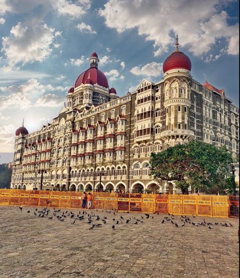 This is an amazing hotel situated near Gateway of India in Mumbai. Mumbai Taj Hotel Snap, Bandra Mumbai, Taj Palace Mumbai, Gate Of India Mumbai Background, Taj Hotel Mumbai, Gateway Of India, Mumbai Maharashtra, Gateway Of India Mumbai, Mumbai City