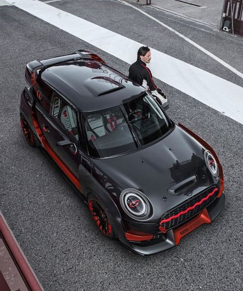 MINI reveals the john cooper works GP concept at IAA 2017 Mini Cooper Tuning, Mini Cooper Sport, Mini Cooper Custom, Mini John Cooper Works, Mini Cooper R56, Luxury Cars Audi, Mini Cooper Classic, Mini Cooper Clubman, Mini Copper