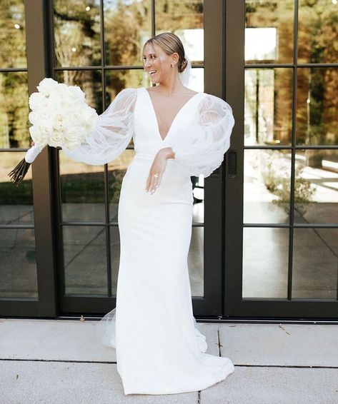 Chosen by KYHA on Instagram: “Bold and backless with Melrose. ⠀⠀⠀⠀⠀⠀⠀⠀⠀ Via @bridalbeginning @Jenniferaustinphoto @erikamford #chosenbykyha #melrosegown” Chosen By Kyha, Jane Hill, Rose Williams, Rose Gown, Martina Liana, Hayley Paige, Real Brides, Sheath Wedding Dress, White Formal Dress