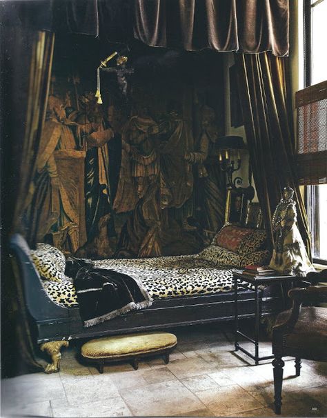 Dark Bohemian Decor, Gothic Bedroom Furniture, Bedrooms Boho, Black Bedrooms, Alcove Bed, Maximalist Boho, Dark Bohemian, Gothic Bedroom, Interior Office