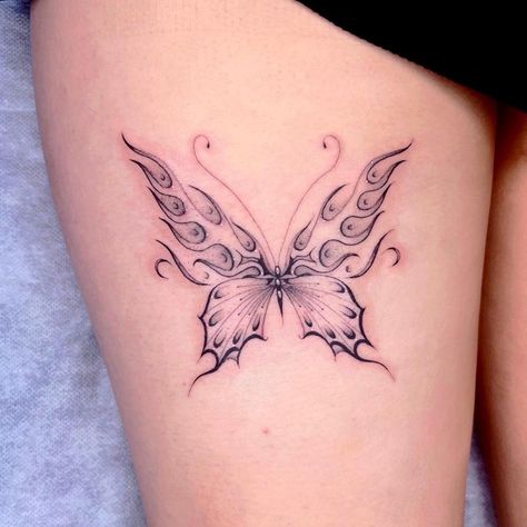 Gothic Style Butterfly Tattoo, Fantasy Butterfly Tattoo, Fairy Core Tattoos, Fairy Butterfly Tattoo, Y2k Butterfly Tattoo, Virgin Tattoo, Butterfly Tattoo Stencil, Waist Tattoos, Dragon Tattoo For Women