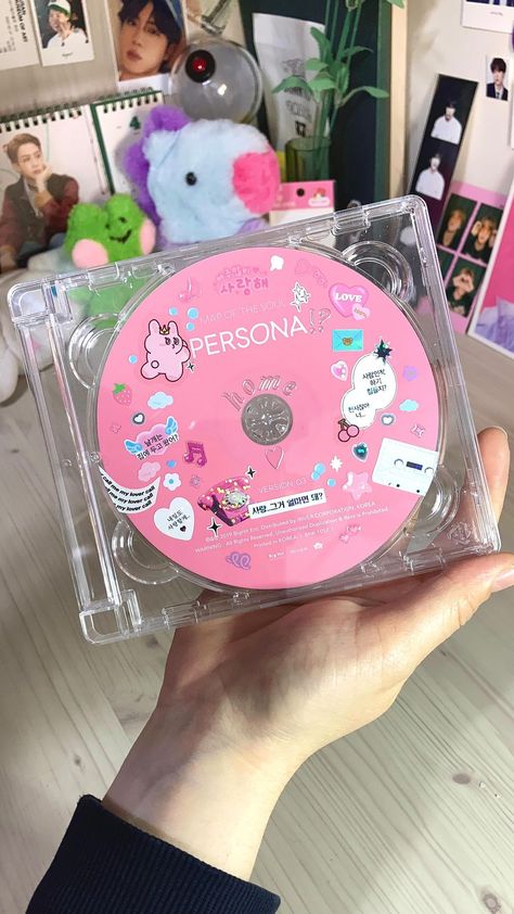 Diy Album Covers, Homemade Cd Covers, Cd Canva Scrapbook, Cd Case Art, Custom Cd Covers, Cd Case, Unique Kpop Album Packaging, Cd Organization, Custom Cd Case