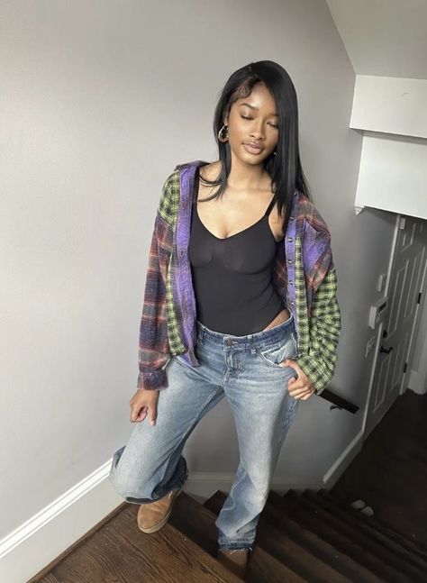 Baggy Jeans Black, 6th Form Outfits, Casual Everyday Outfits, Wardrobe Must Haves, Denim Baggy Jeans, Style Help, Outfit Ideas Cute, Brown Ugg Boots, Jacket Patchwork