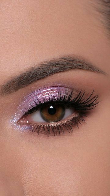 Sparkly Eye Makeup, Purple Eyeshadow Looks, Purple Makeup Looks, Maquillage On Fleek, Reflux Diet, Prom Eye Makeup, Purple Eye Makeup, Prom Makeup Looks, Cute Eye Makeup