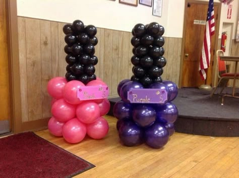 Salon Balloon Arch, Nail Polish Birthday Party Ideas, Nail Birthday Party Ideas, Nail Party Ideas, Cosmetology Graduation Party, Threenager Party, Birthday Ideas For Girls, Nail Polish Party, Cosmetology Graduation