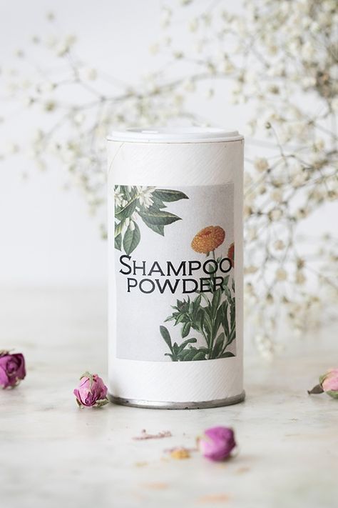 Shaker full of homemade dry shampoo powder surrounded by rose buds Powder Shampoo, Homemade Dry Shampoo, Natural Dry Shampoo, Dry Shampoo Powder, Herbal Education, Diy Dry Shampoo, Shampoo Recipe, Mountain Rose, Mountain Rose Herbs